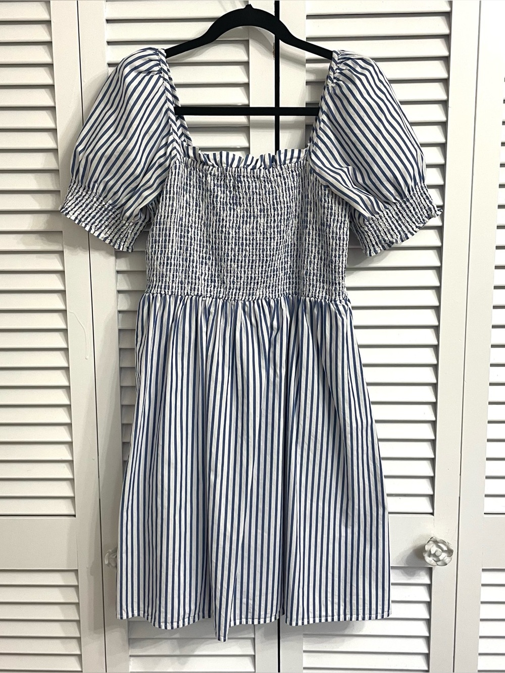 Draper James Blue & White Striped Smocked Puff Sleeve Short Dress Nautical Sz S